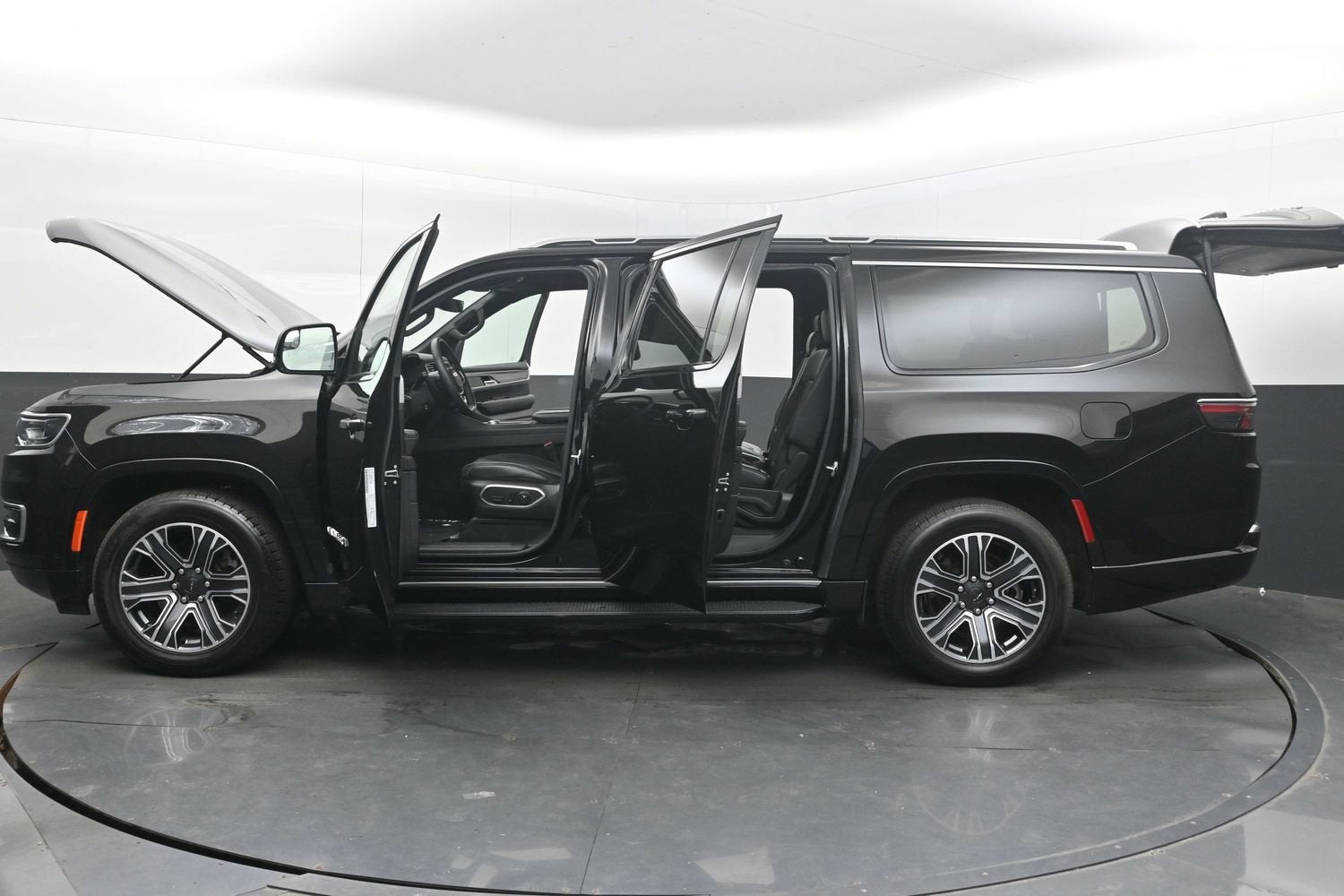 2024 Jeep Wagoneer L Series II