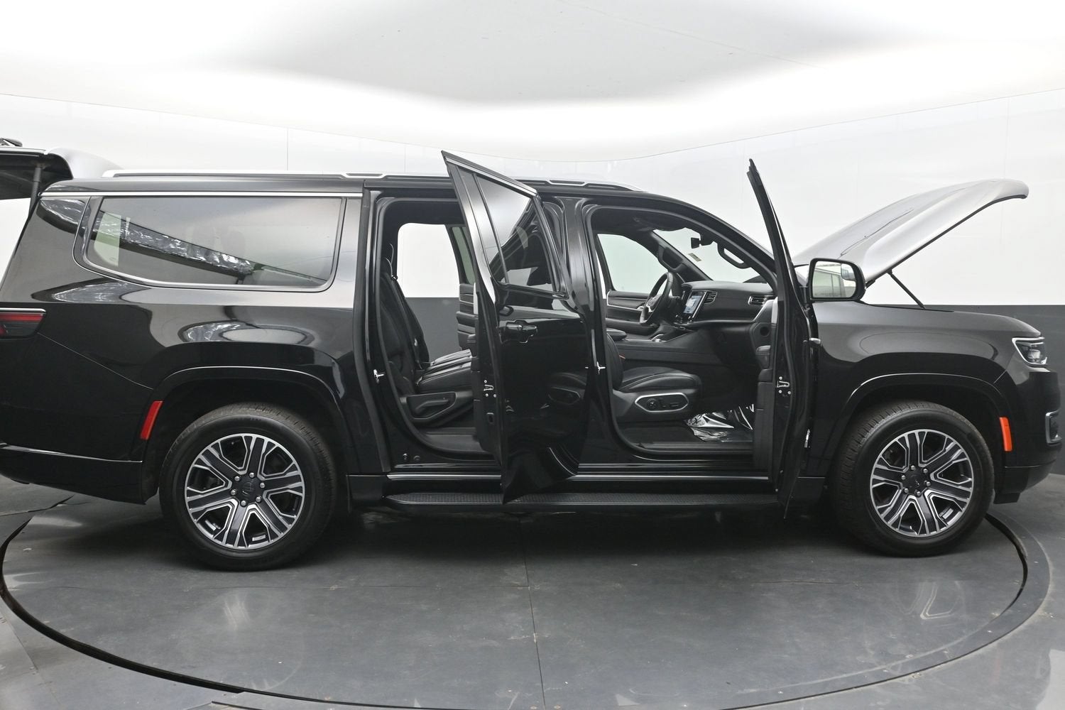 2024 Jeep Wagoneer L Series II