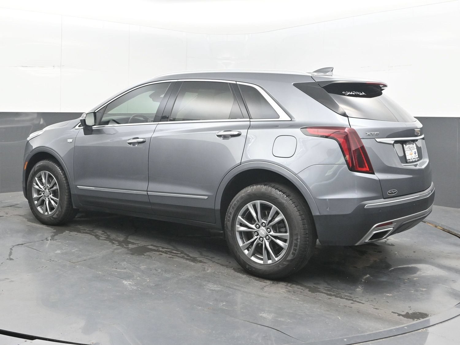 2021 Cadillac XT5 FWD Premium Luxury