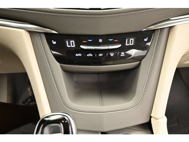 2021 Cadillac XT5 FWD Premium Luxury