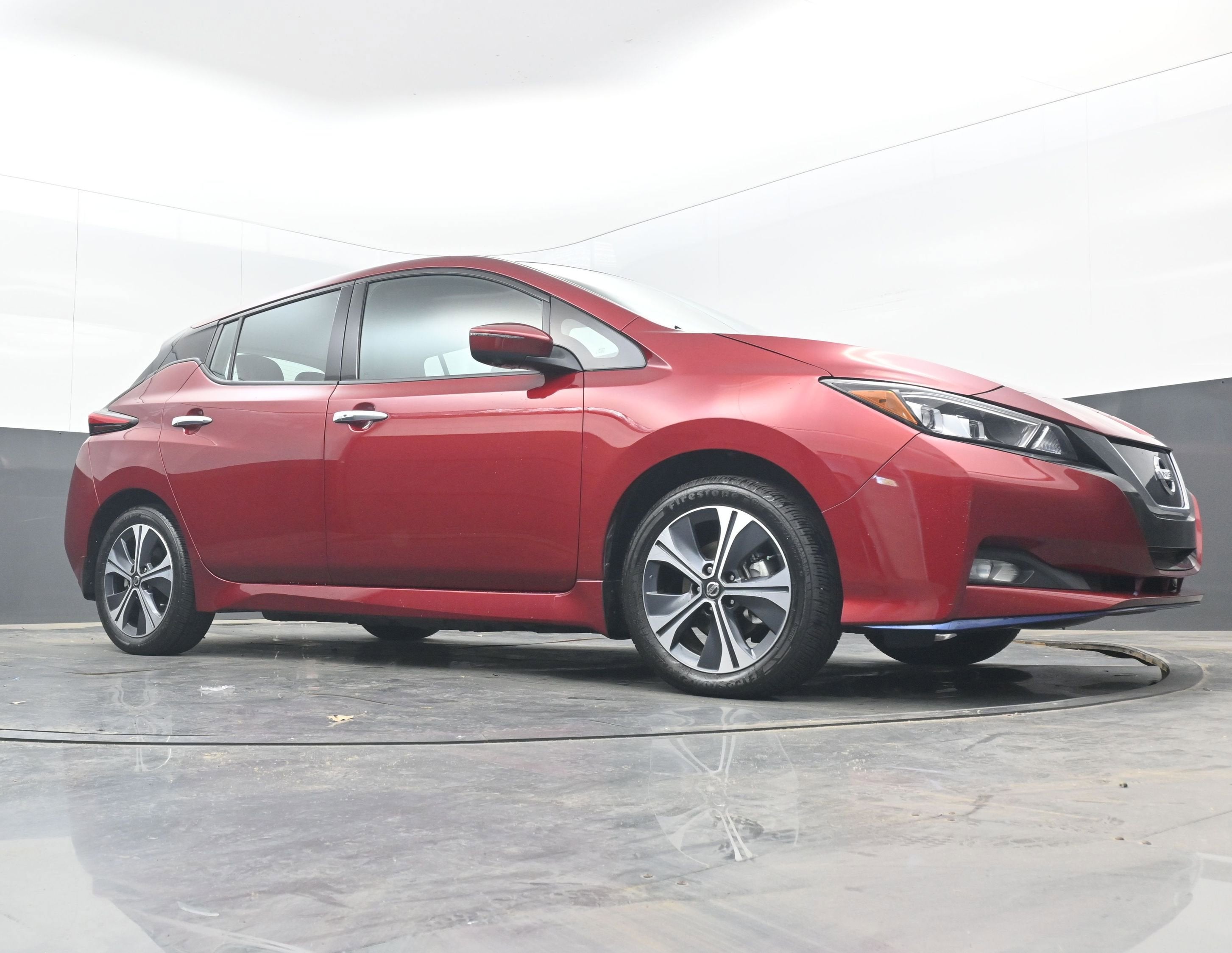 2022 Nissan LEAF SL PLUS