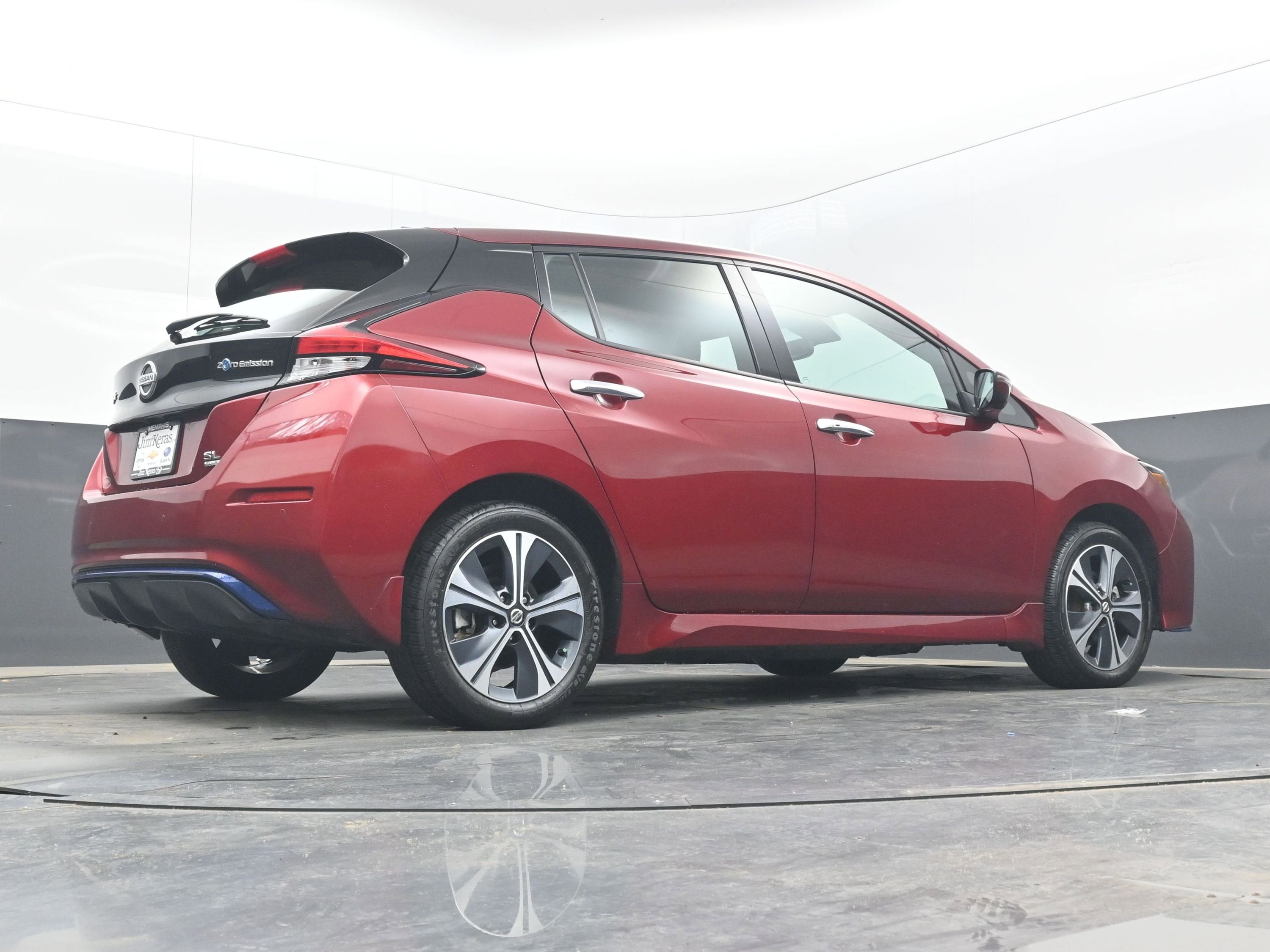 2022 Nissan LEAF SL PLUS