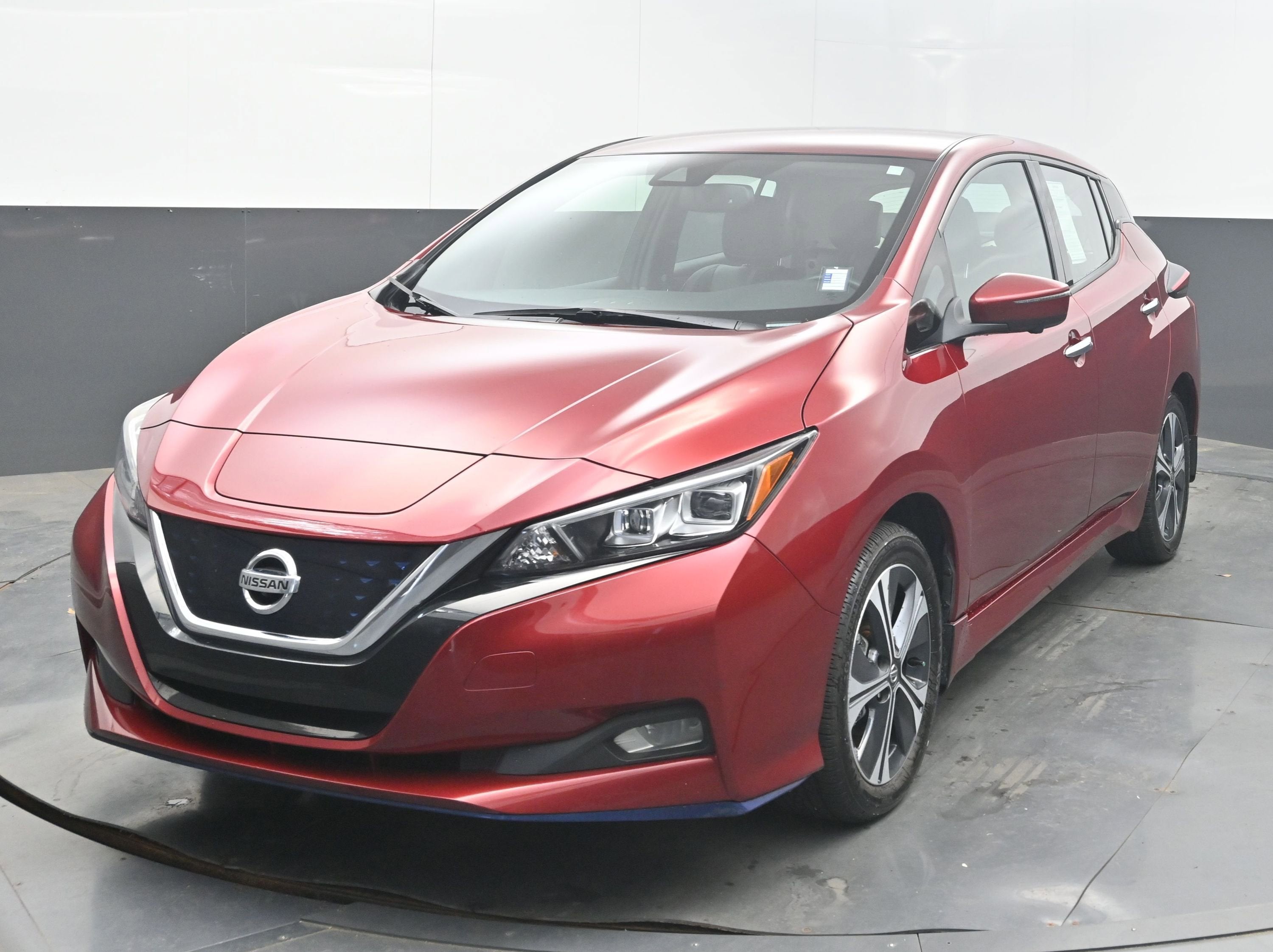 2022 Nissan LEAF SL PLUS
