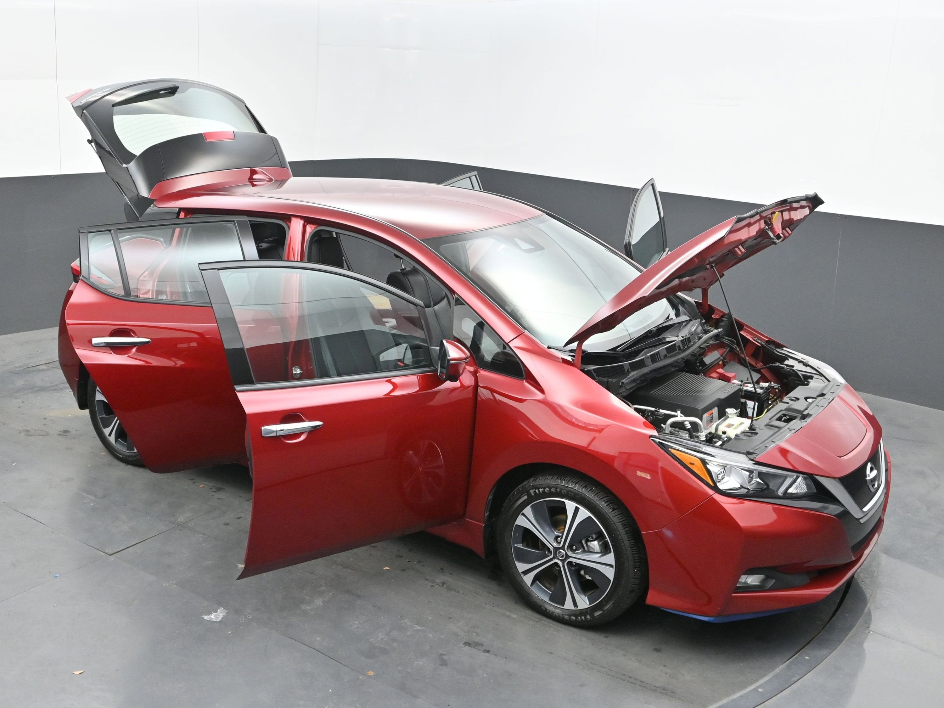 2022 Nissan LEAF SL PLUS