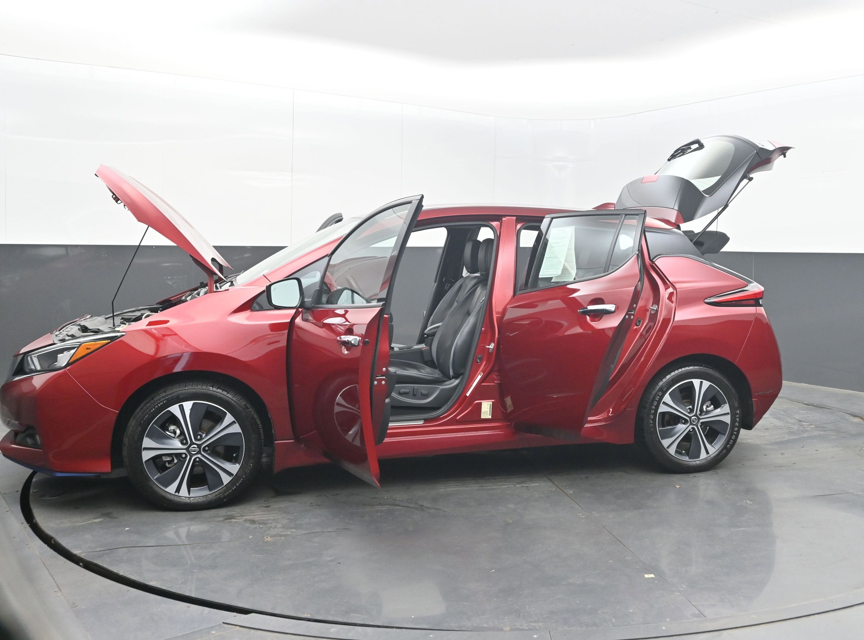 2022 Nissan LEAF SL PLUS