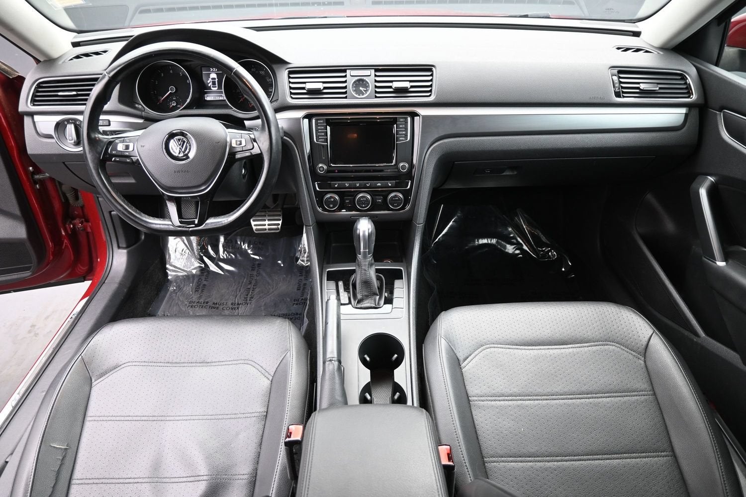 2017 Volkswagen Passat R-Line w/Comfort Pkg