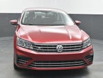 2017 Volkswagen Passat R-Line w/Comfort Pkg