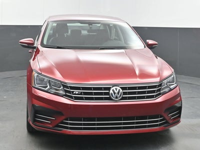 2017 Volkswagen Passat R-Line w/Comfort Pkg