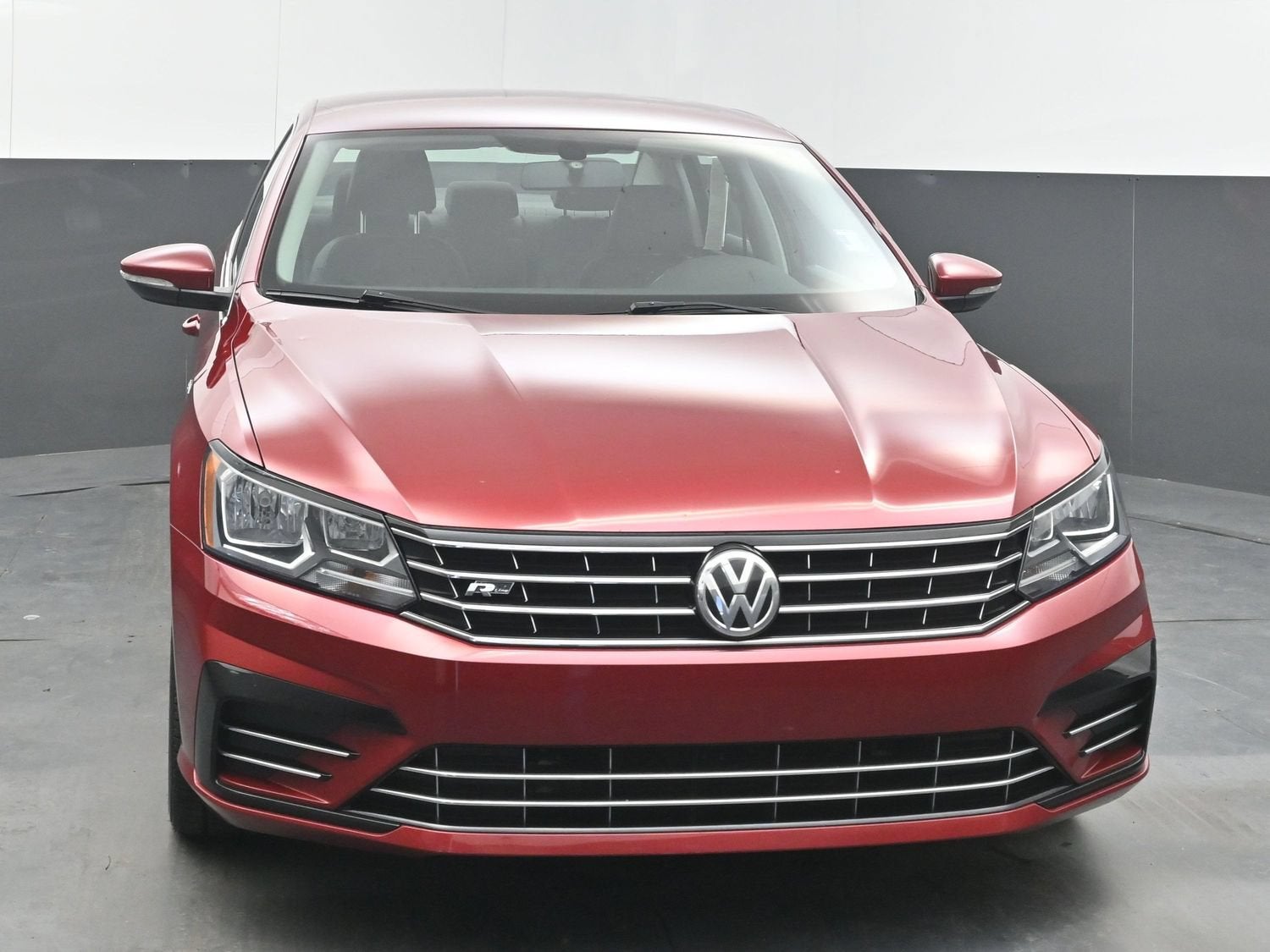 2017 Volkswagen Passat R-Line w/Comfort Pkg