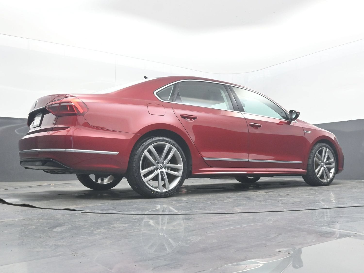 2017 Volkswagen Passat R-Line w/Comfort Pkg