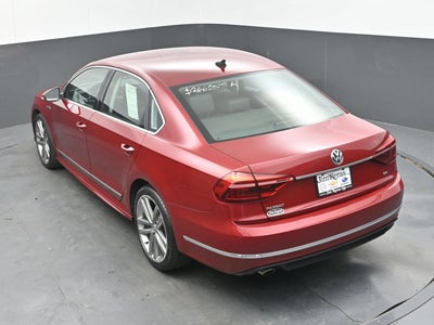 2017 Volkswagen Passat R-Line w/Comfort Pkg