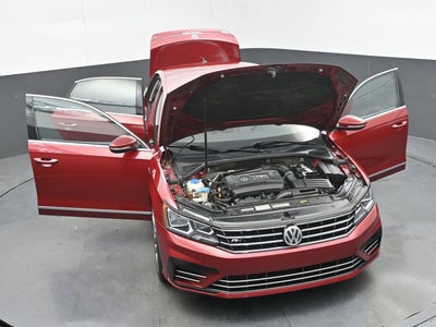 2017 Volkswagen Passat R-Line w/Comfort Pkg