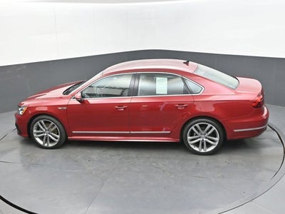 2017 Volkswagen Passat R-Line w/Comfort Pkg