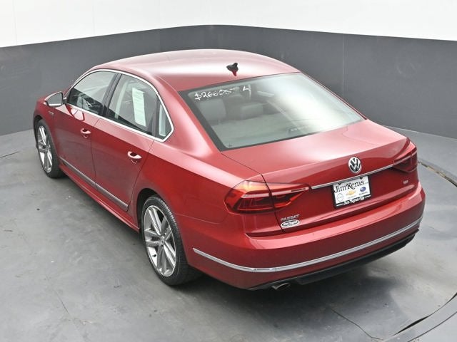 2017 Volkswagen Passat R-Line w/Comfort Pkg