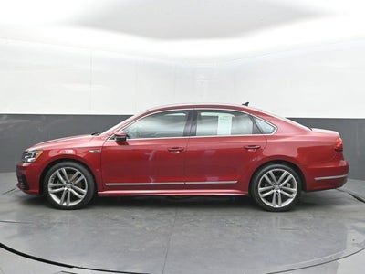 2017 Volkswagen Passat R-Line w/Comfort Pkg