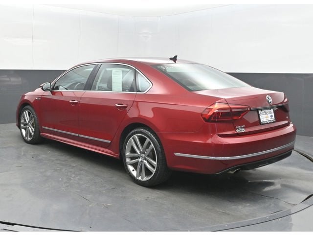 2017 Volkswagen Passat R-Line w/Comfort Pkg