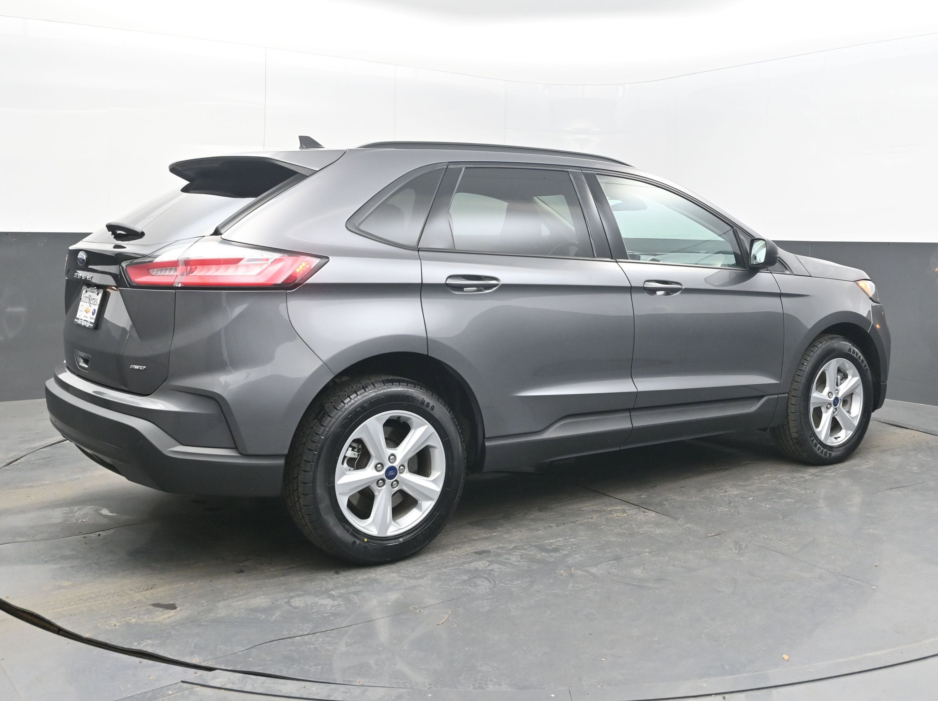 2021 Ford Edge SE