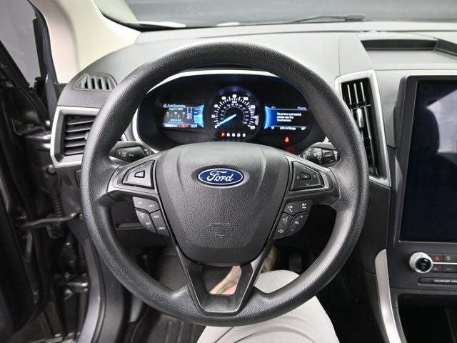 2021 Ford Edge SE