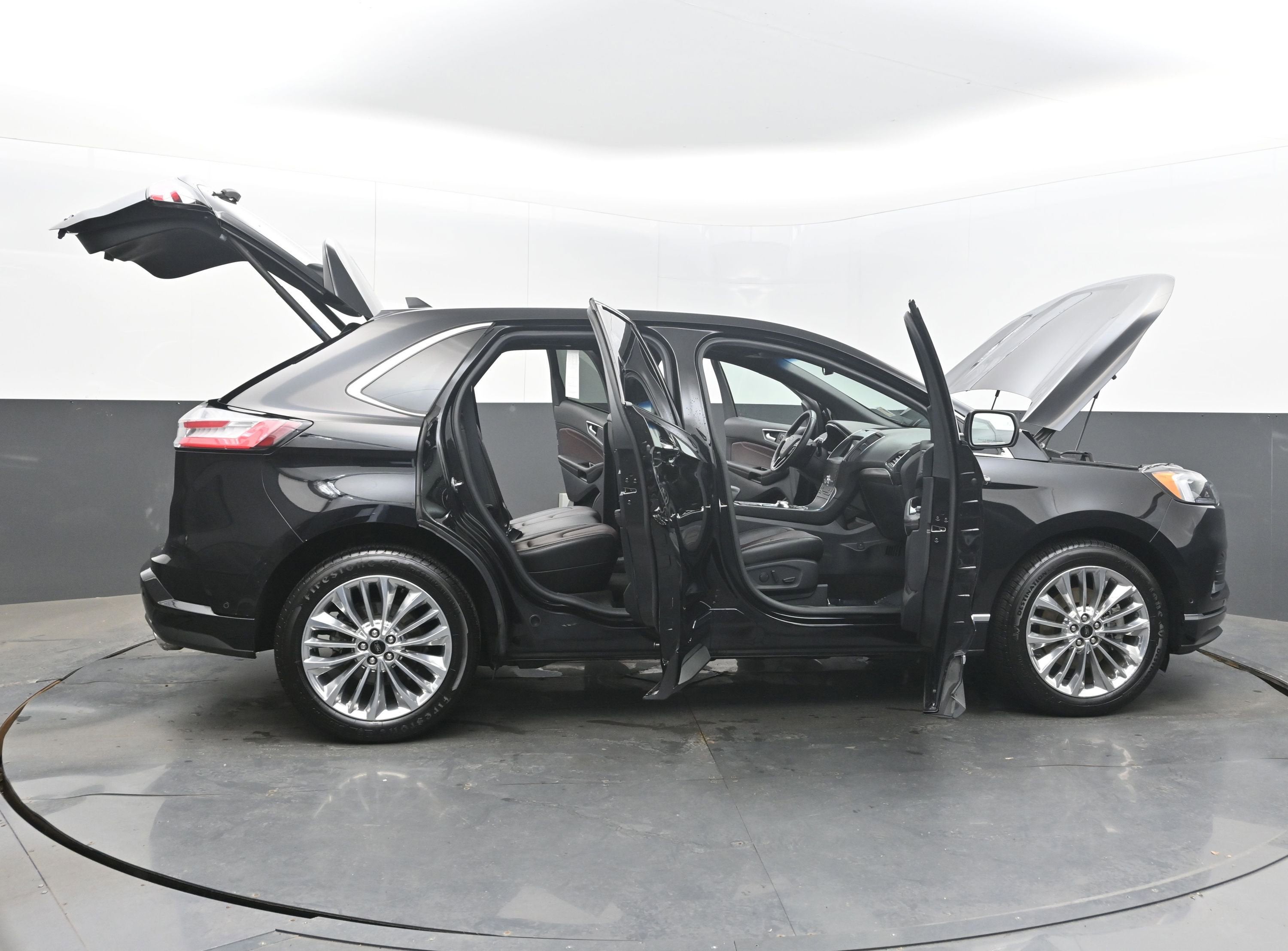 2020 Ford Edge Titanium