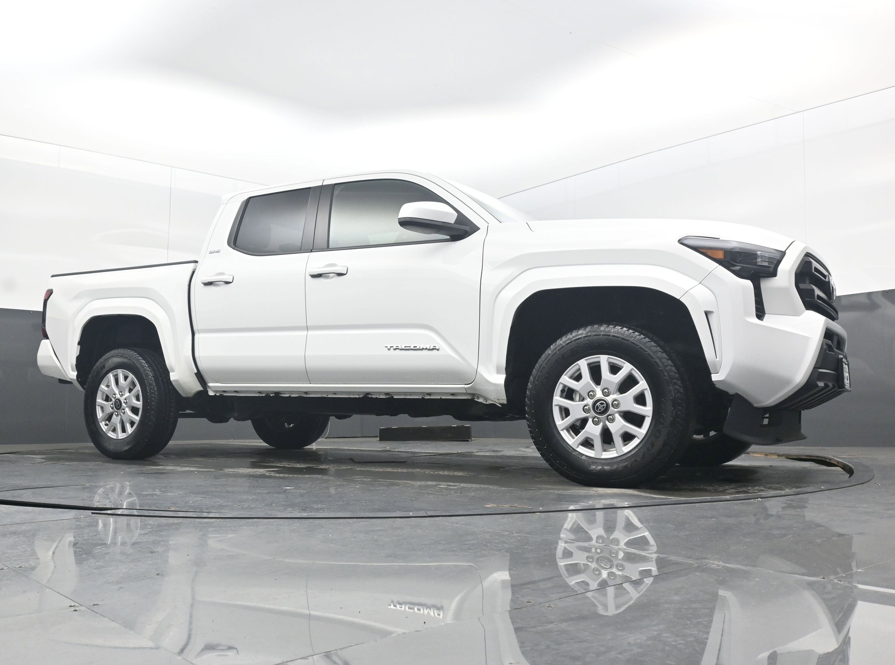 2024 Toyota Tacoma 2WD SR5