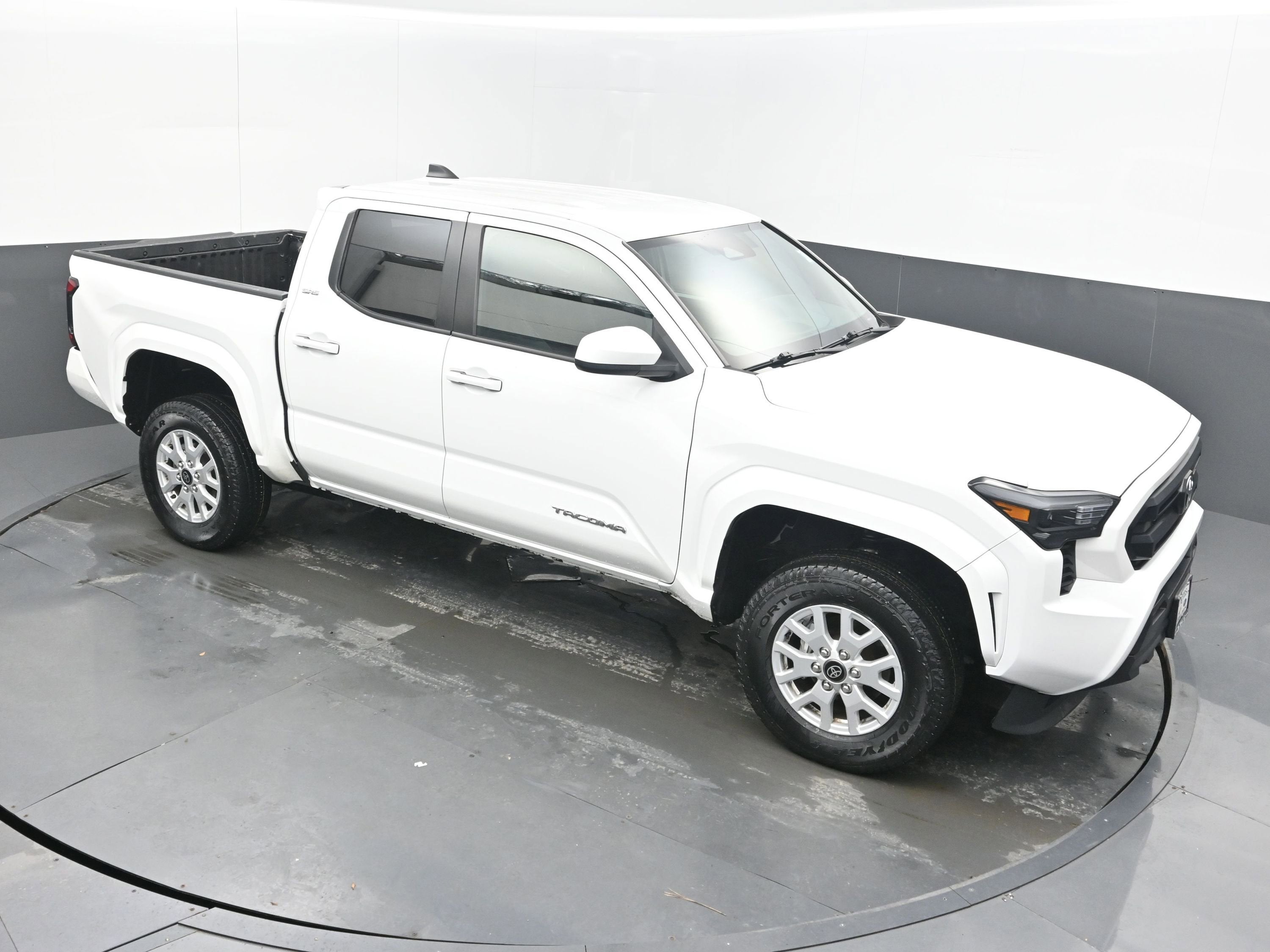 2024 Toyota Tacoma 2WD SR5