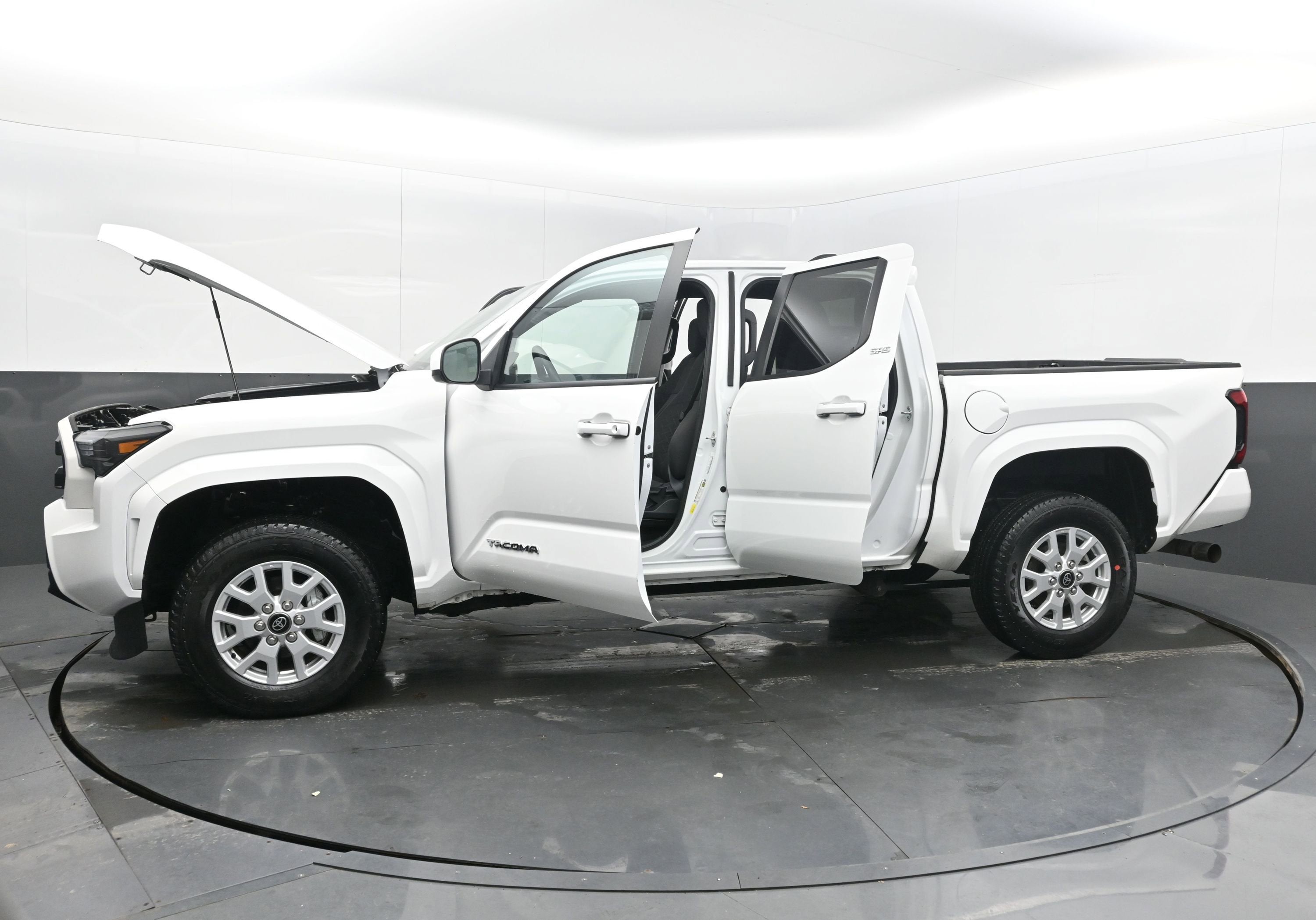 2024 Toyota Tacoma 2WD SR5