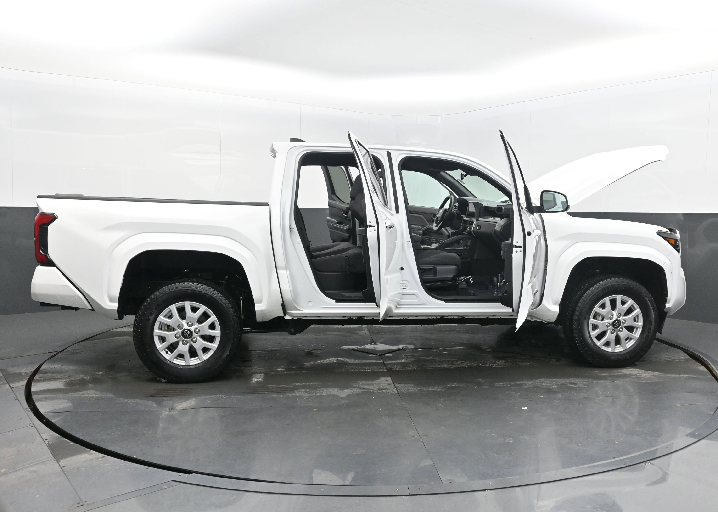 2024 Toyota Tacoma 2WD SR5