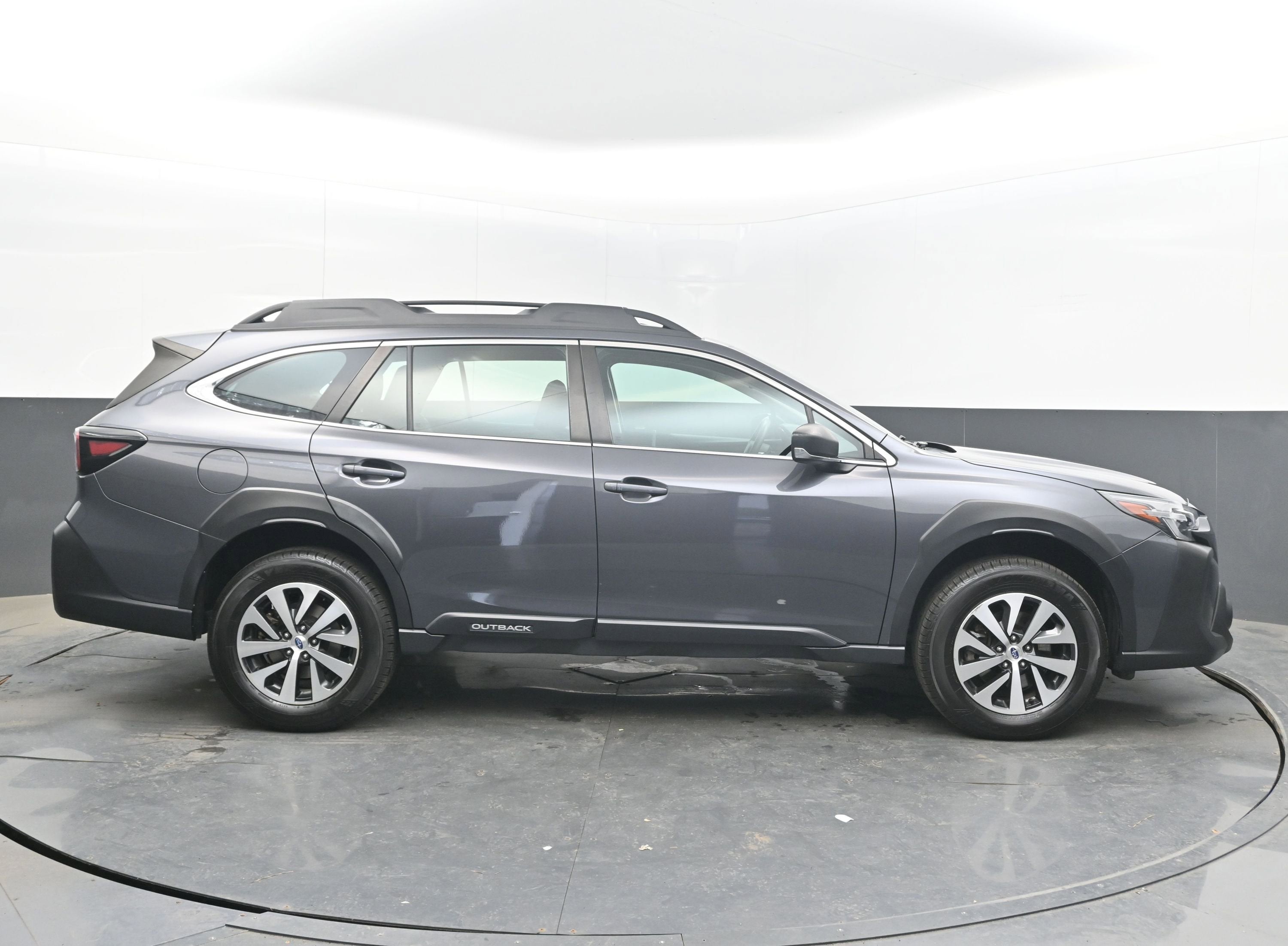 2023 Subaru Outback 2.5i