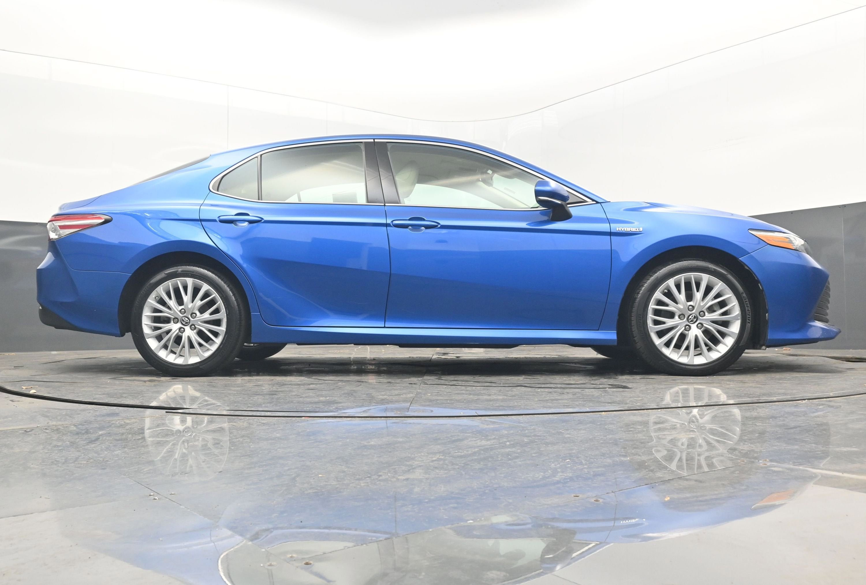 2019 Toyota Camry XLE