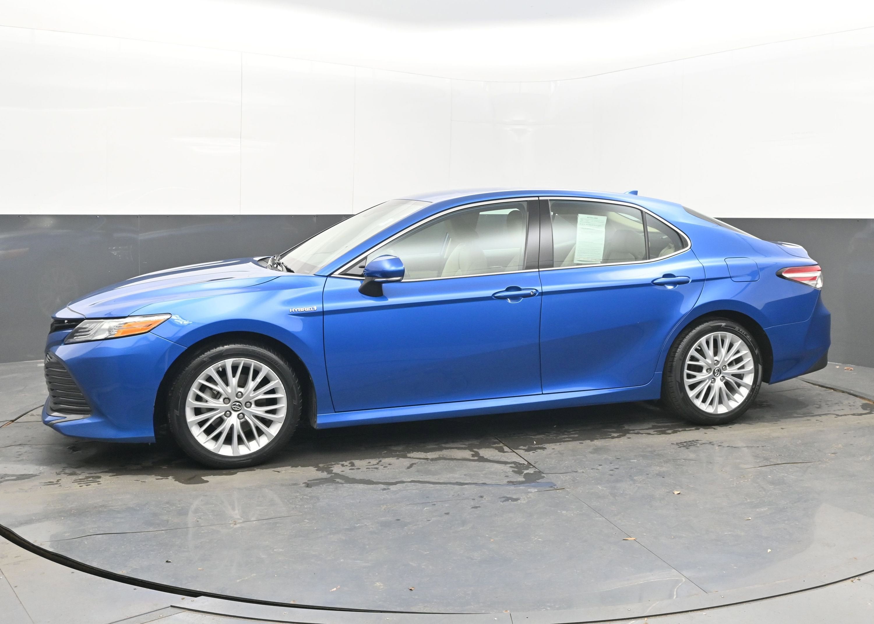 2019 Toyota Camry XLE