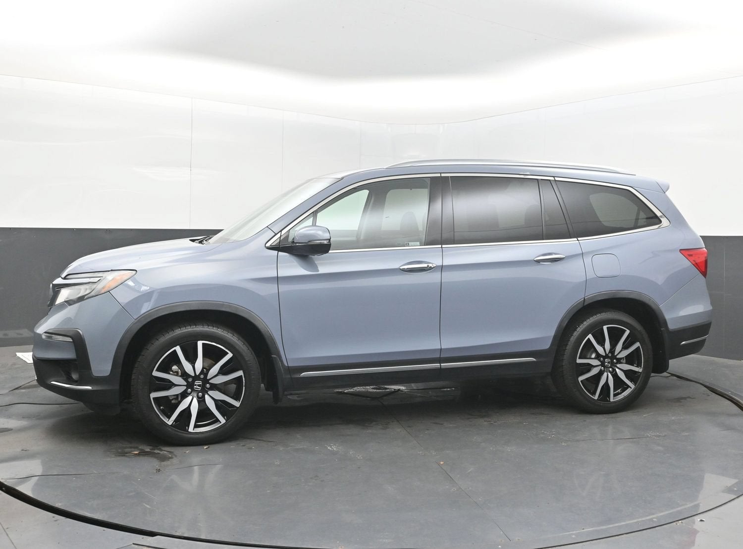2022 Honda Pilot Touring 7-Passenger