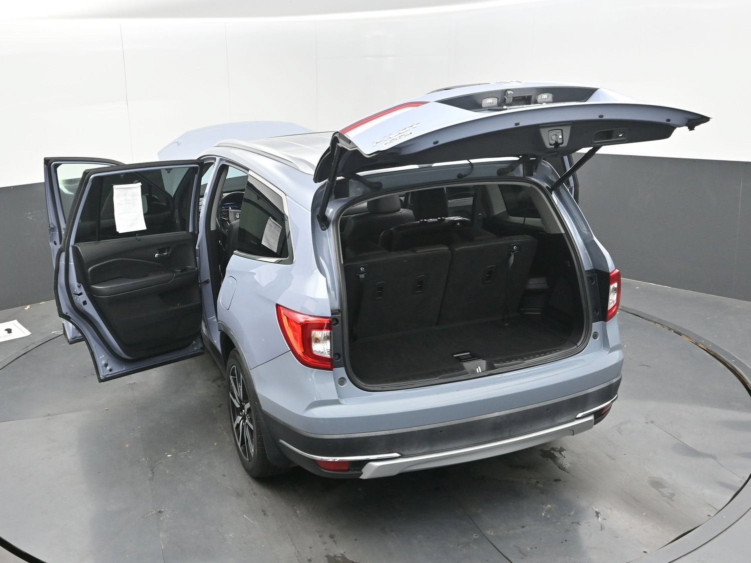 2022 Honda Pilot Touring 7-Passenger