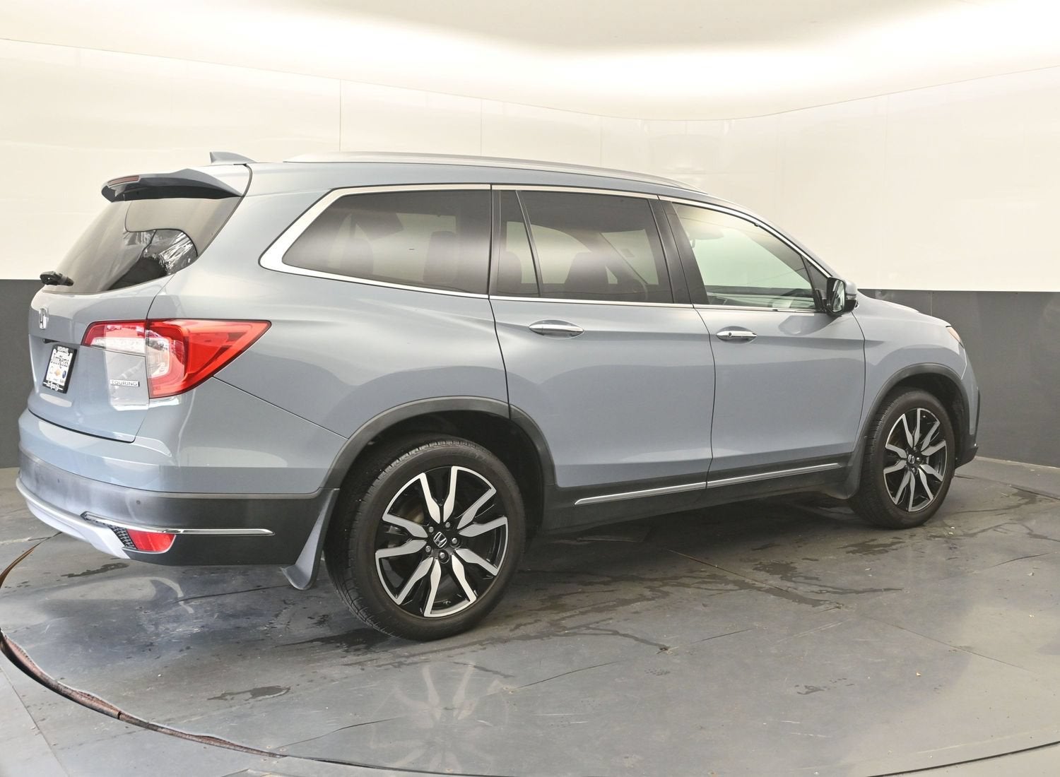2022 Honda Pilot Touring 7-Passenger