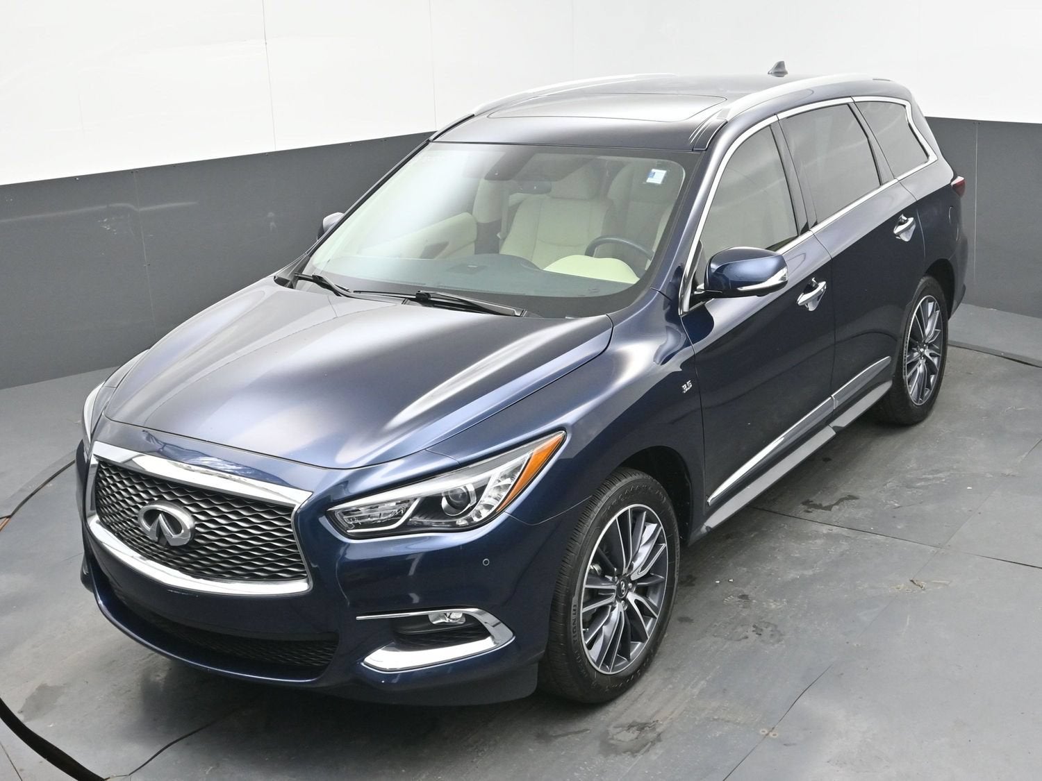 2017 INFINITI QX60 Base