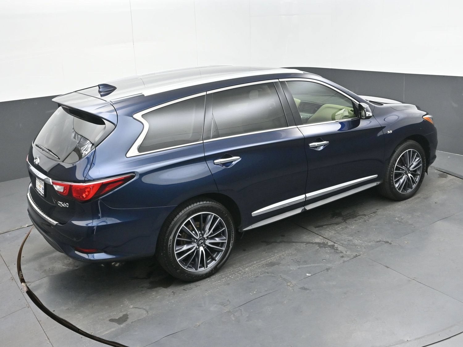 2017 INFINITI QX60 Base