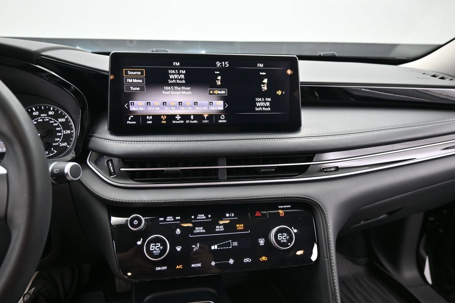 2023 INFINITI QX60 PURE