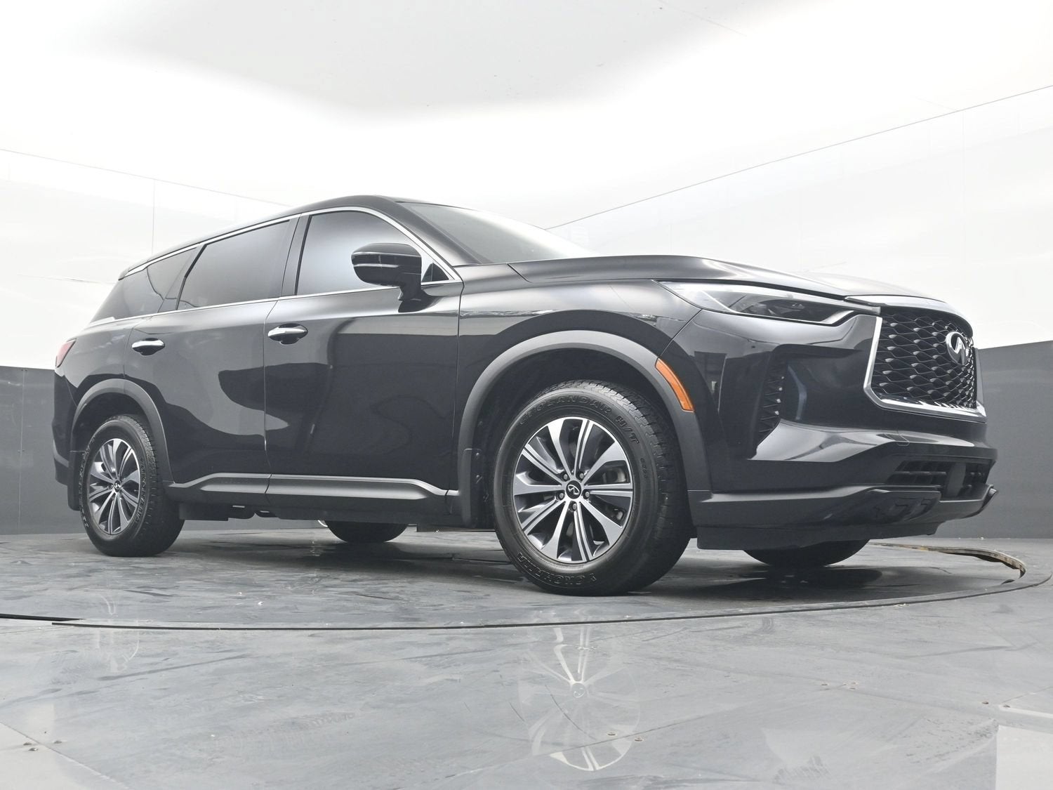 2023 INFINITI QX60 PURE