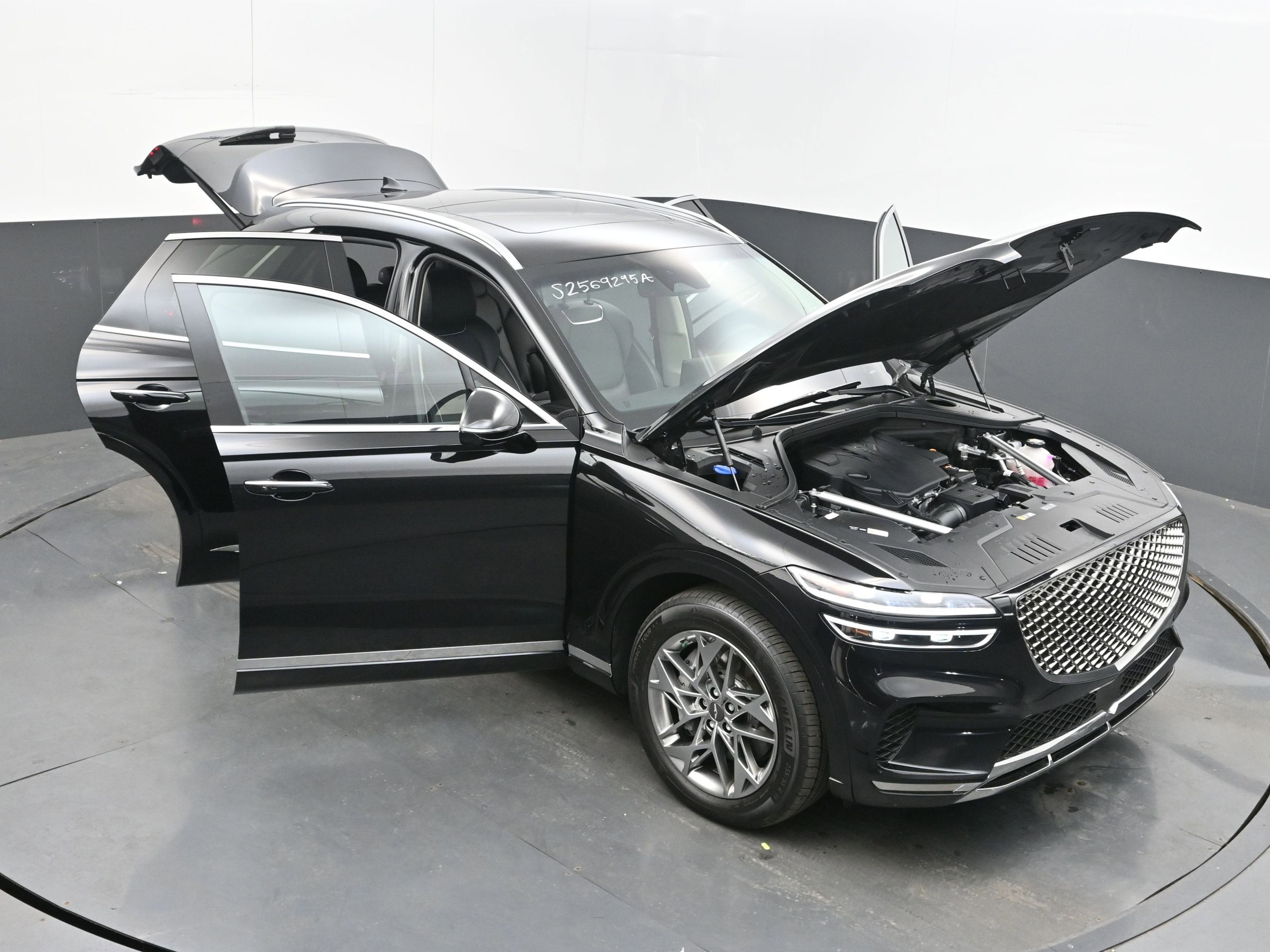 2024 Genesis GV70 2.5T