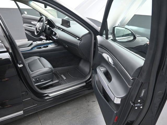 2024 Genesis GV70 2.5T