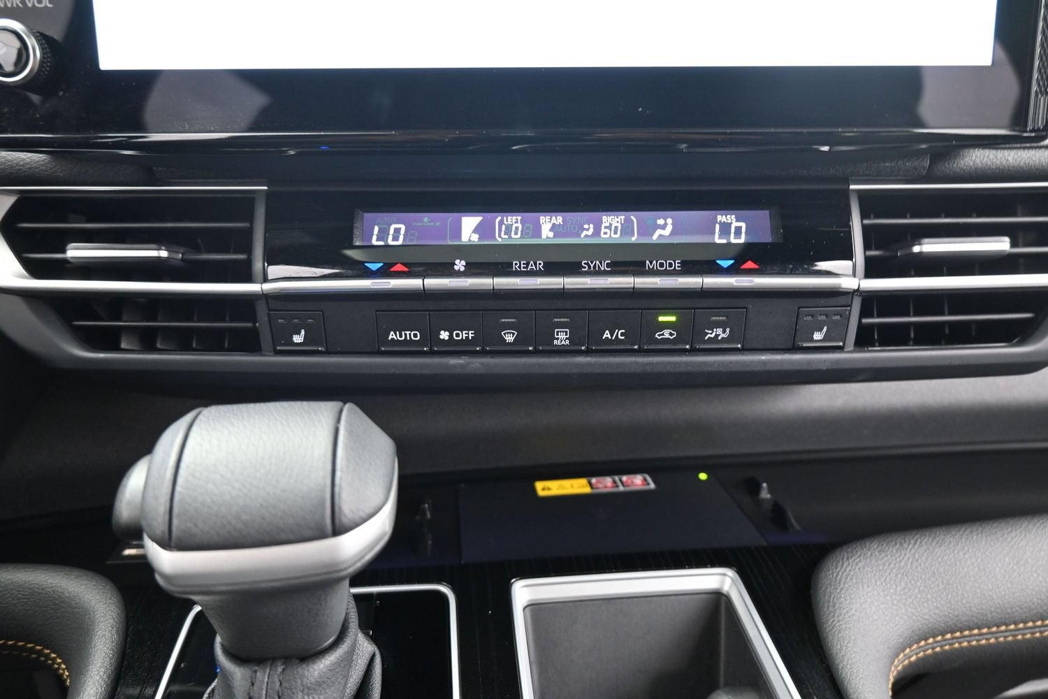 2025 Toyota Sienna Woodland Edition
