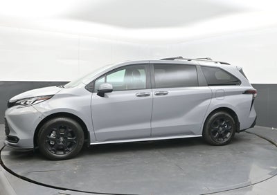 2025 Toyota Sienna Woodland Edition