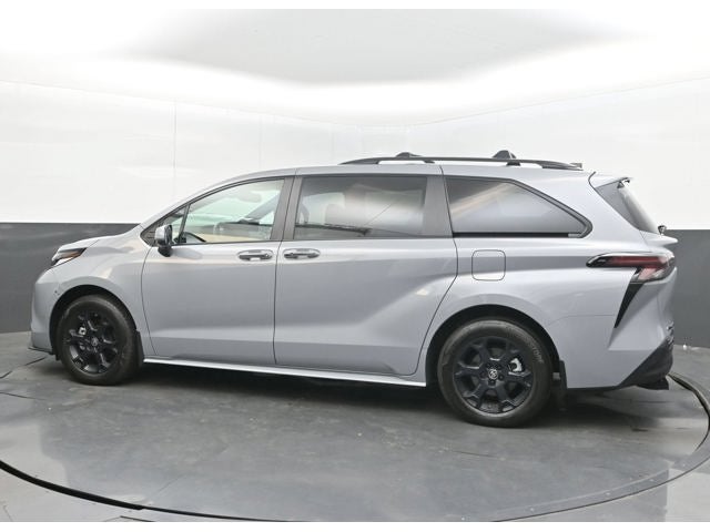2025 Toyota Sienna Woodland Edition