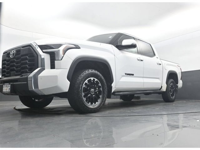 2023 Toyota Tundra 4WD SR5