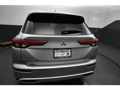 2023 Mitsubishi Outlander SE