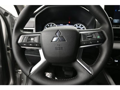 2023 Mitsubishi Outlander SE