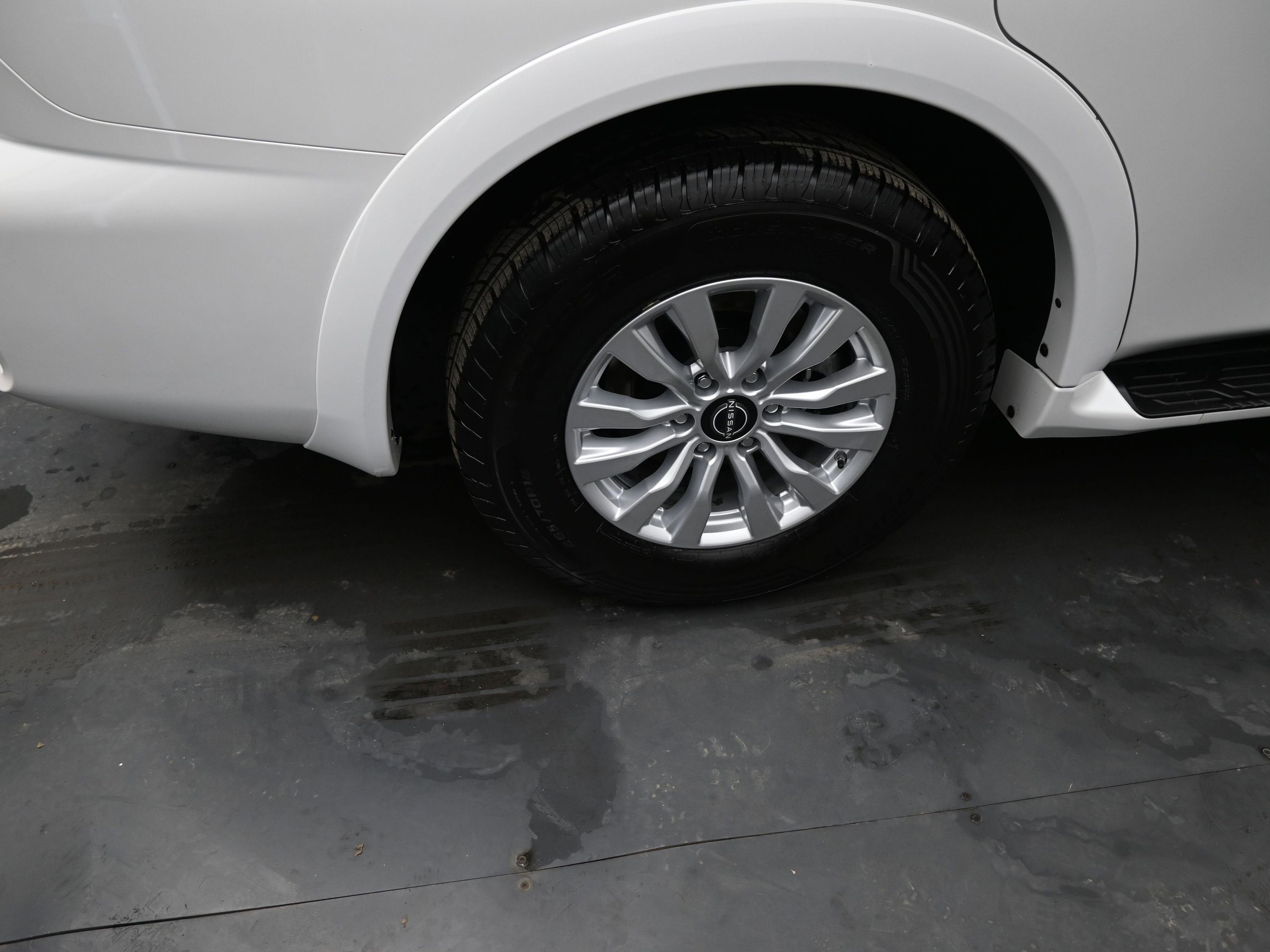 2024 Nissan Armada SV