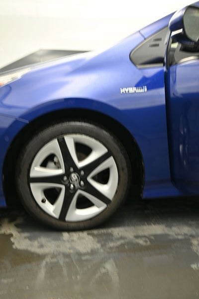 2017 Toyota Prius Three Touring