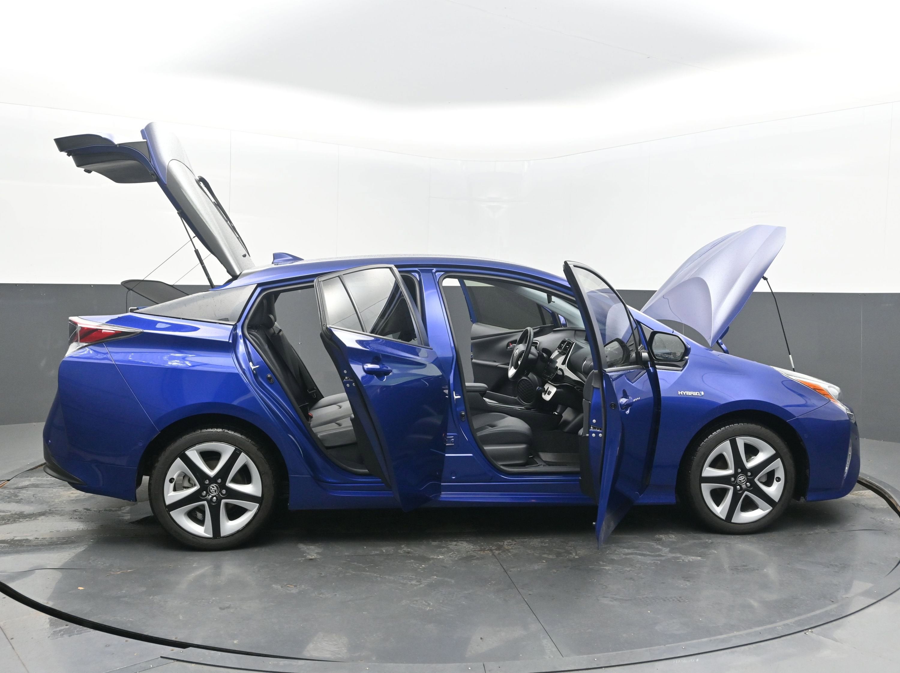 2017 Toyota Prius Three Touring