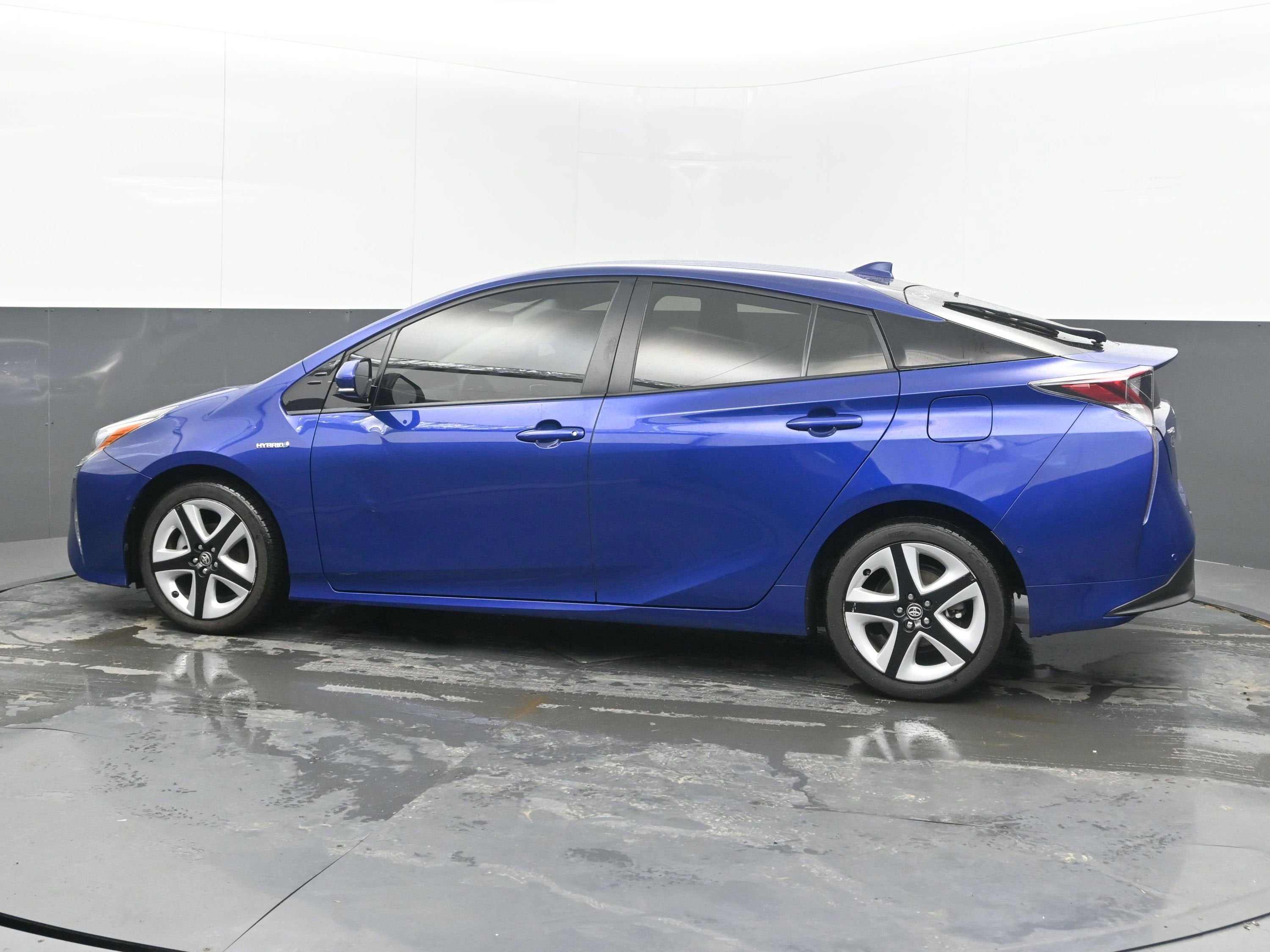2017 Toyota Prius Three Touring