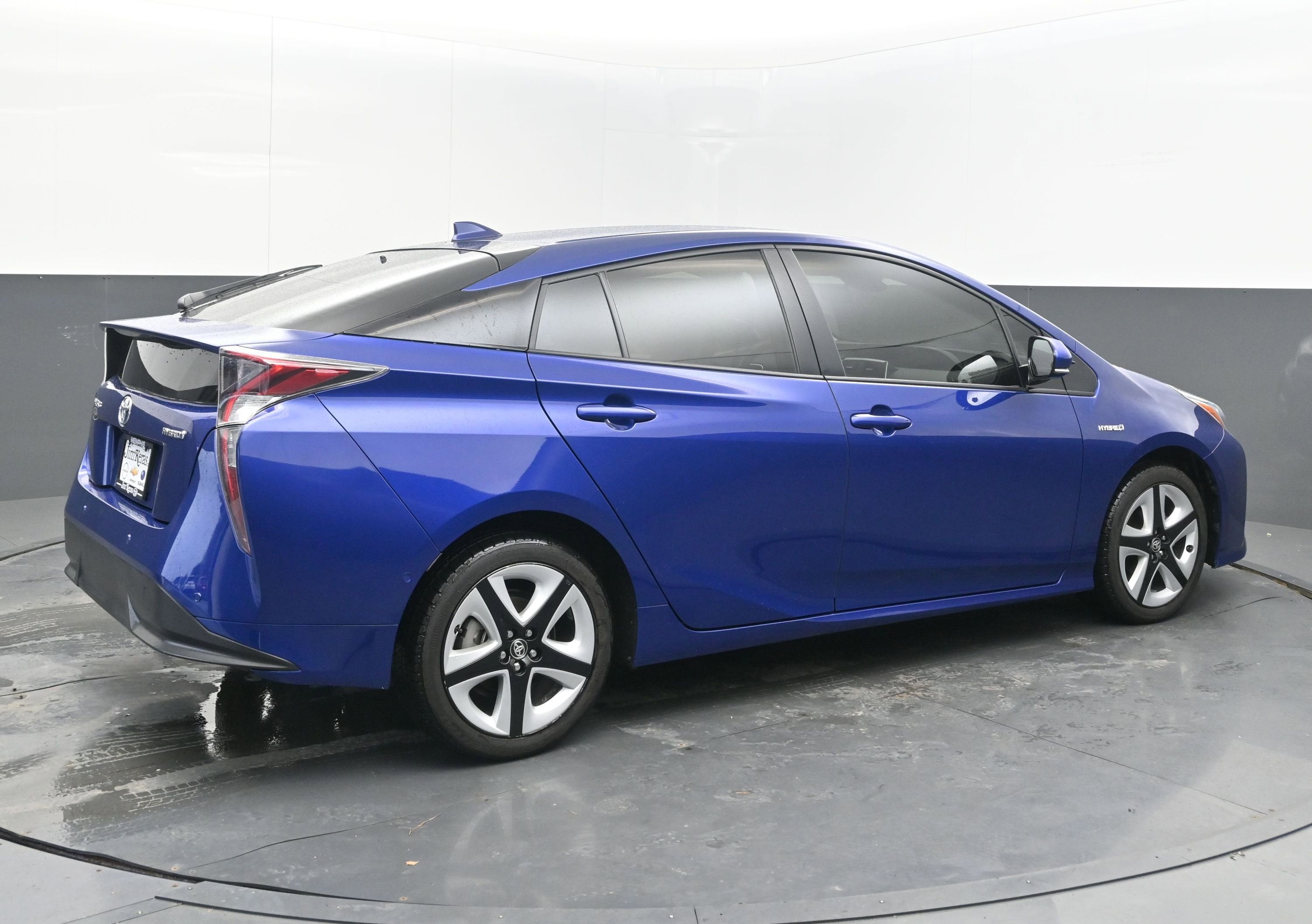 2017 Toyota Prius Three Touring
